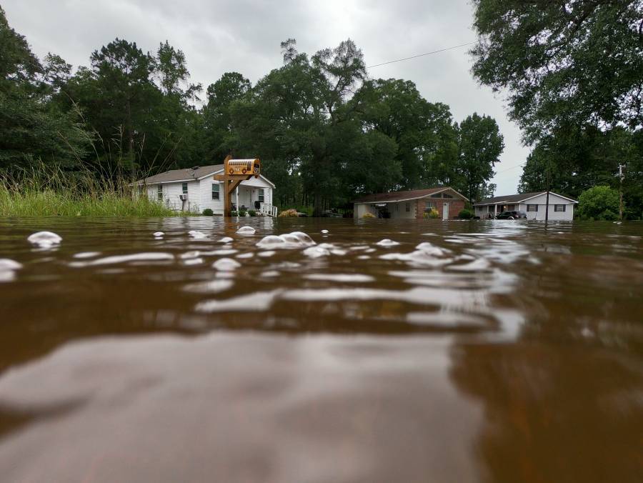 Severa tormenta tropical María toca tierra en Japón con intensas lluvias