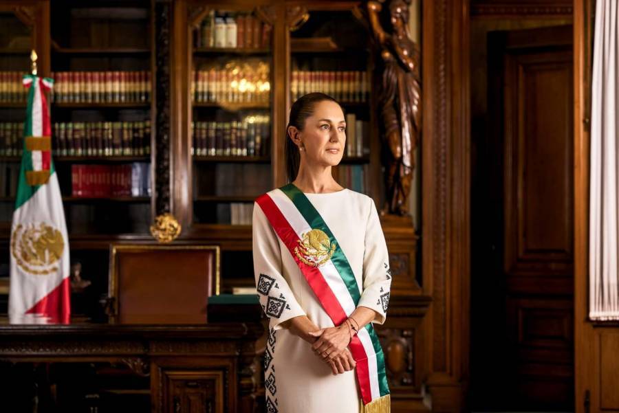 Claudia Sheinbaum presenta su fotografía oficial como presidenta