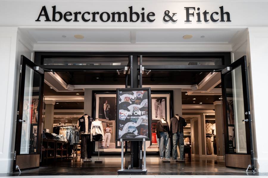 Exjefe de Abercrombie detenido por tráfico sexual