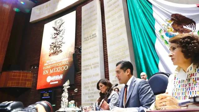 Cámara de Diputados aprueba reforma que reduce edad de pensión y eleva programas sociales a rango Constitucional