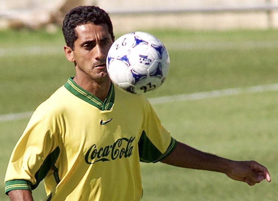 Muere el ex lateral Z&eacute; Carlos, subcampe&oacute;n del mundo con Brasil en 1998