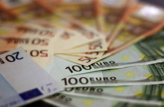 Ministerio de Economía de Italia vende 15% de acciones de MPS por mil millones de euros