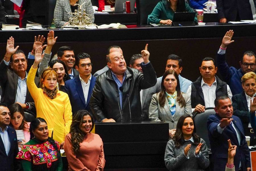 Con peleas y gritos se aprueba en la cámara de diputados el PEF 2025