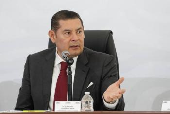 Gobernador Alejandro Armenta arremete en contra de corrupci&oacute;n y contratos abusivos