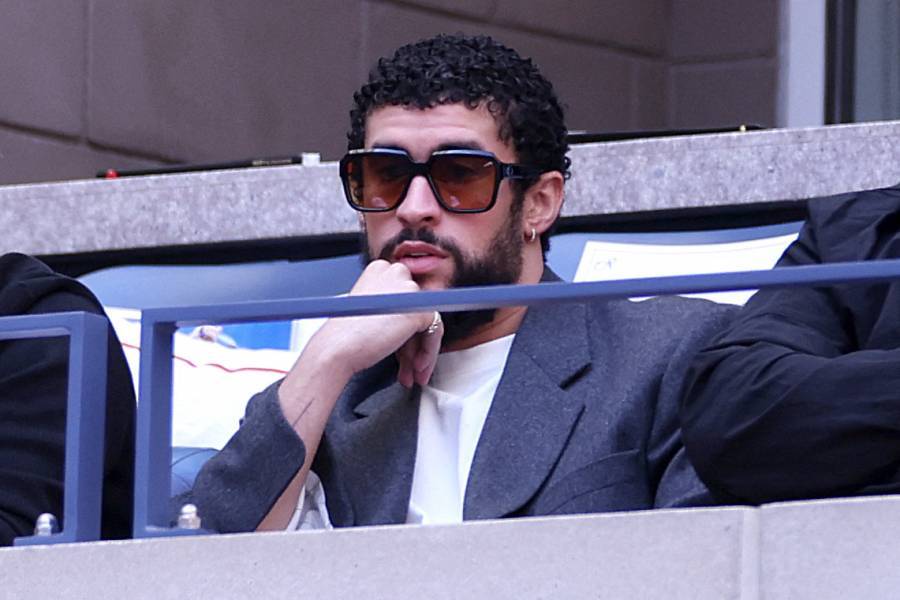 Bad Bunny sorprende en Nueva York con actuación para promocionar su álbum 'Debí tirar más fotos'