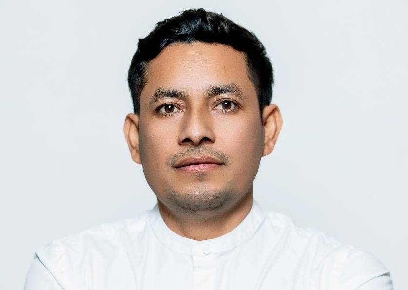 Poeta migrante, Marco Nieto presenta 