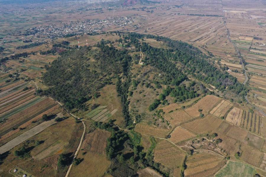 Evalúan predios en zona del Cerro Zapotecas para reubicación del Cerezo de Cholula