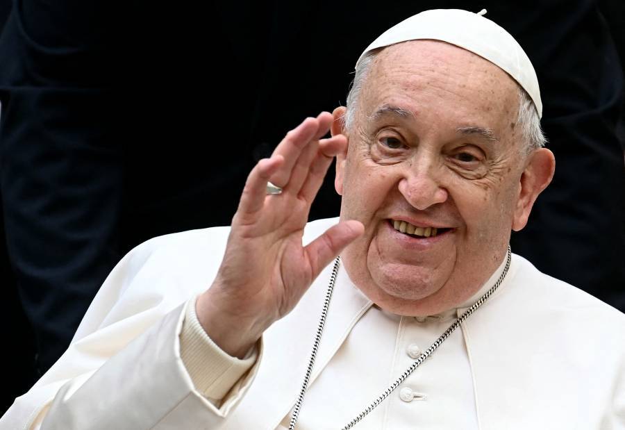 El papa Francisco padece neumonía, anuncia El Vaticano