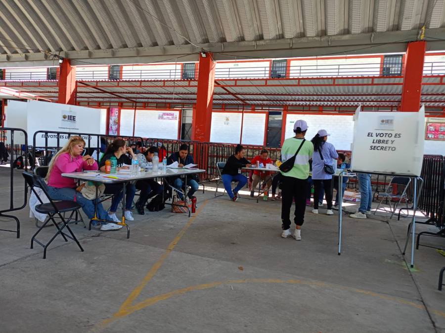 Sin contratiempos se realizaron plebiscitos en Momoxpan