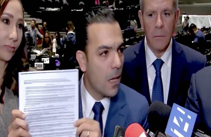 Exhibe PAN contrato de Morena con abogados de El Mayo