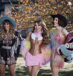 Thalía marca la tendencia con lencería en las redes sociales