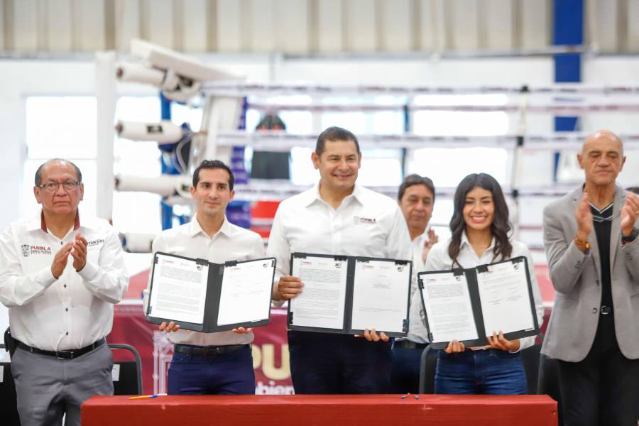 Armenta y Rommel Pacheco apoyarán a deportistas rumbo a competencias