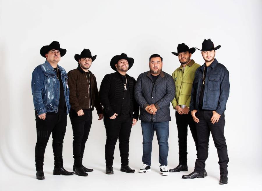 El Grupo Arriesgado, firma alianza estratégica con Smart Music Group