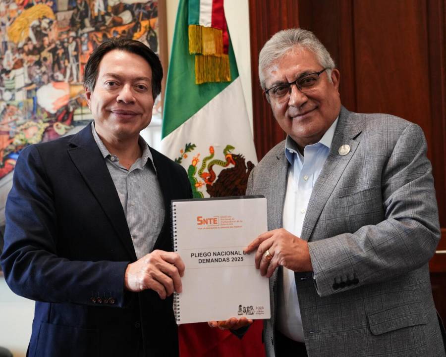 Recibe titular de la SEP Pliego Nacional de Demandas del SNTE