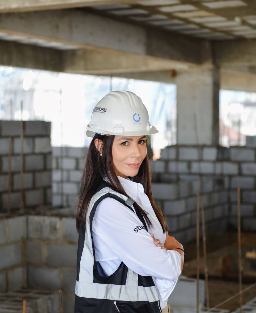 Arquitecta Yermys Peña alerta sobre el fraude inmobiliario y orienta a los consumidores