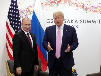 Rusia confirma que Trump y Putin hablarán por teléfono el martes