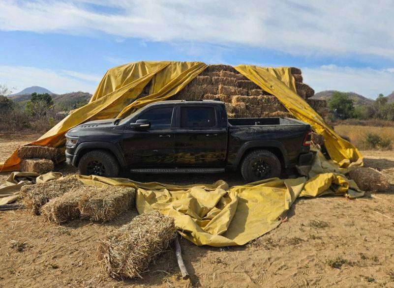 Desactivan antenas perturbadoras y campamentos con material diverso en Sinaloa
