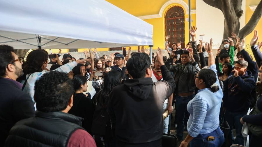 Avanza diálogo en BUAP con paristas del centro