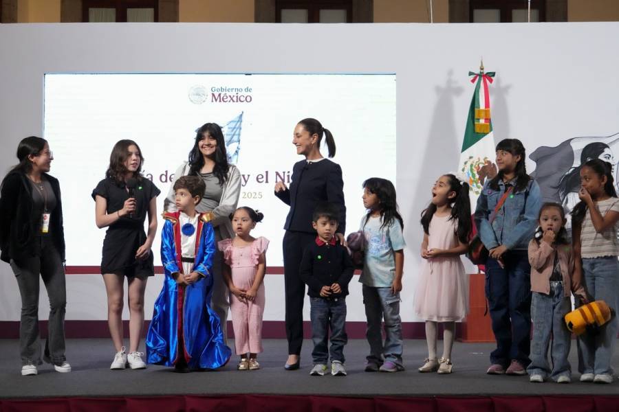 Sheinbaum celebra el Día de la Niña y el Niño en la “Mañanera del Pueblo”