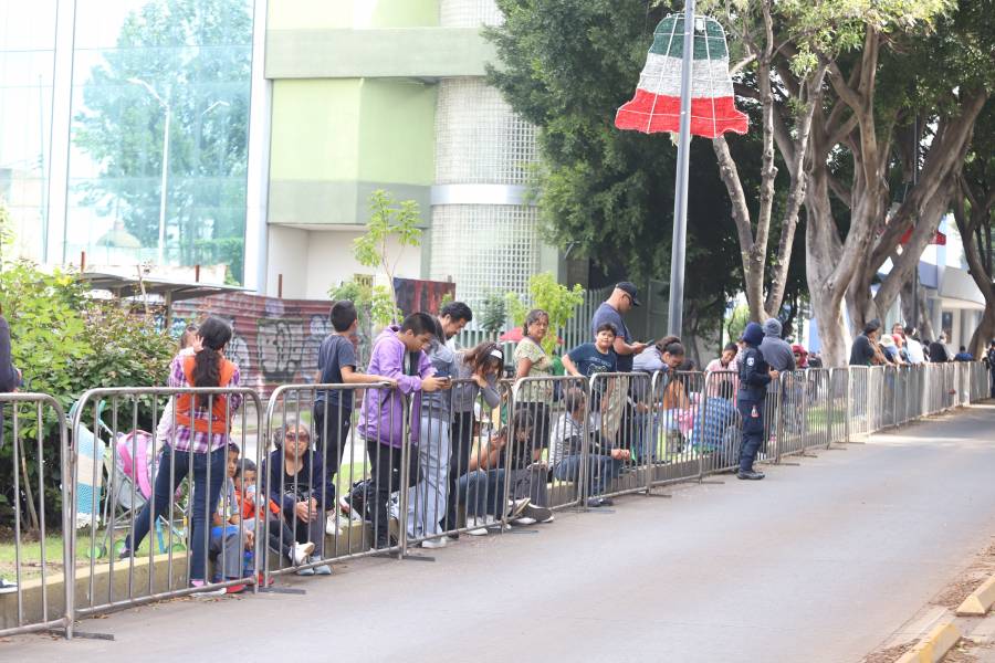 Prohibidas sillas y comercio informal en desfile del 5 de Mayo en Puebla