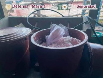 Desmantelan narcolaboratorio de metanfetaminas en Acaxochitlán