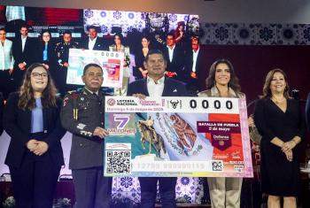 Sorteo de la Lotería Nacional rinde homenaje a la Batalla de Puebla en su aniversario