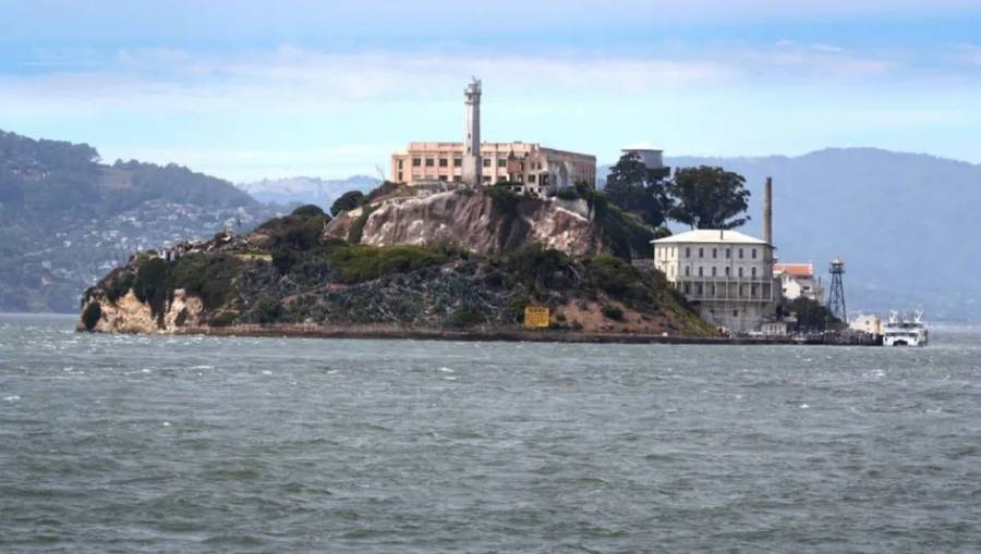 Donald Trump ordena reabrir y ampliar la prisión de Alcatraz para delincuentes violentos