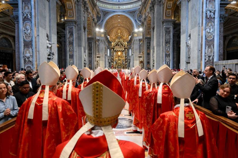 Arranca el cónclave en el Vaticano con llamado global a la paz y expectativa por nuevo papa