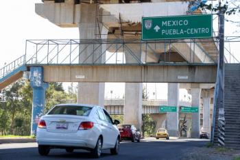 Proveen construcción de distribuidor vial en autopista México Puebla