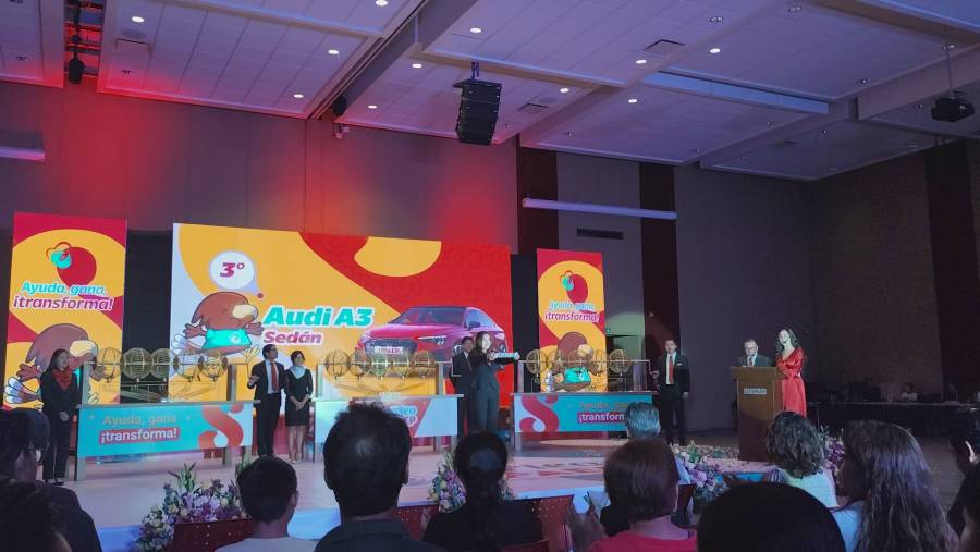 Sorteo Upaep entrega más de 150 premios 