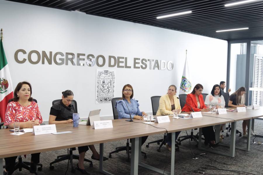 Congreso de Puebla recibe iniciativa de ley para regular uso de motocicletas