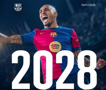 Raphinha renueva con el Barcelona hasta 2028