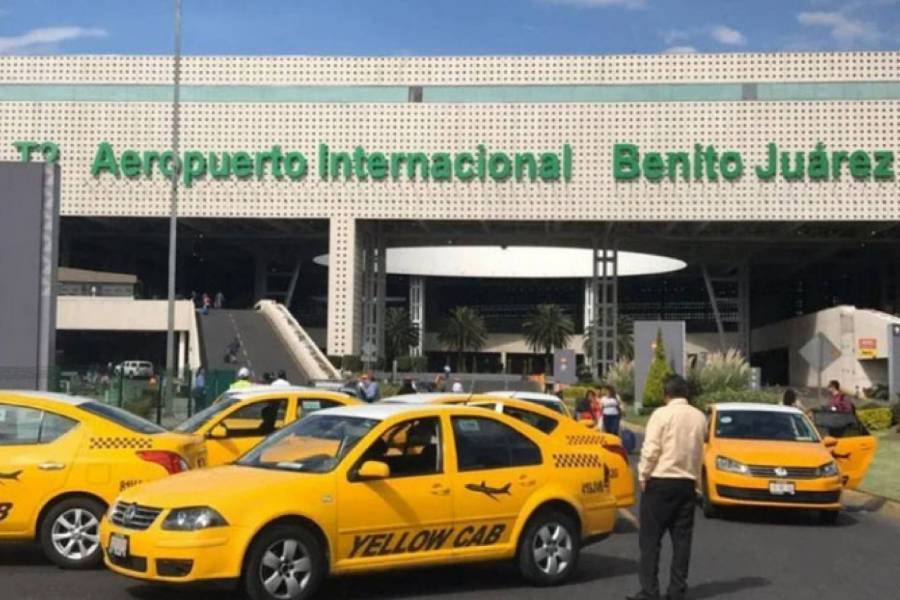 Permisionarios del AICM denuncian intento de imponer taxis por aplicación en aeropuertos rumbo al Mundial 2026; advierten hacer movilizaciones