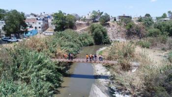 Ayuntamiento intensifica limpieza en “Puente Negro” ante temporada de lluvias