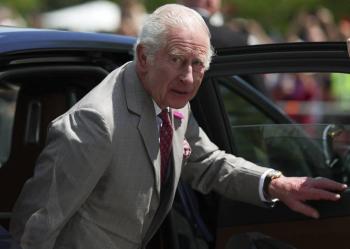 Carlos III llega a Canadá en medio de tensiones por amenazas de Trump