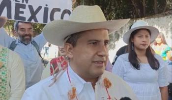 Alcalde de Uruapan lanza reto a Sheinbaum y condiciona su renuncia a resultados sin uso de armas