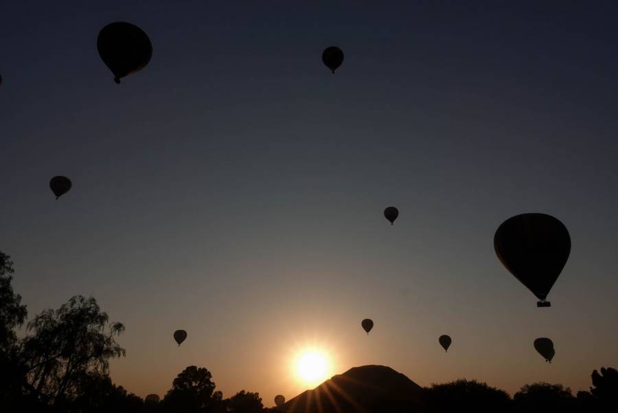 Clausuran nueve empresas de globos aerostáticos en Teotihuacán tras accidente con 12 heridos