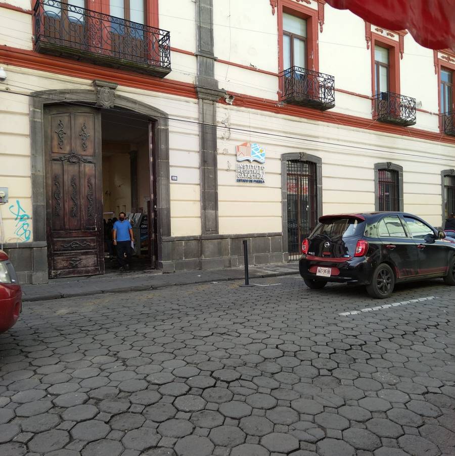 ¡Moches en el Registro Público! Armenta denuncia extorsiones de hasta 10 mil pesos
