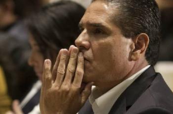 Silvano Aureoles mantiene suspensión provisional, frenando su captura