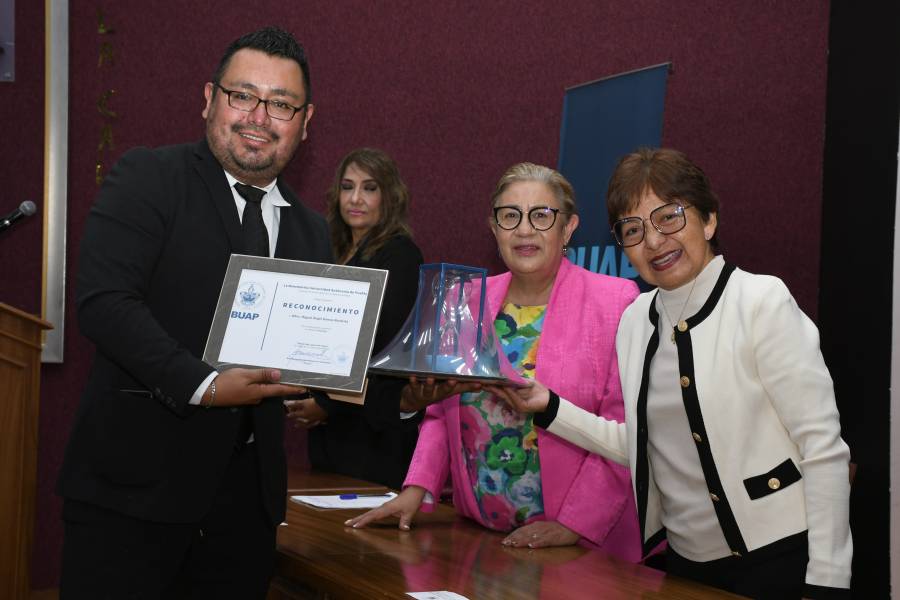 La Contaduría, un área importante del país: Lilia Cedillo