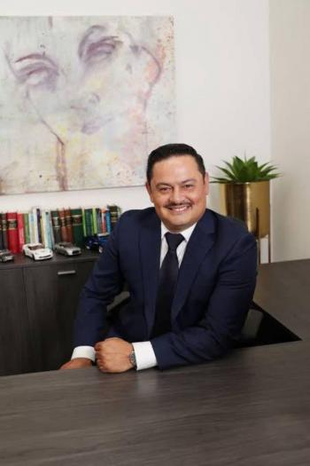 Abogado resulta gravemente herido tras confusión de agentes ministeriales en Hermosillo; responsables están prófugos