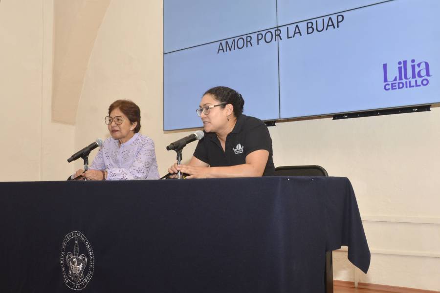 Participa Rectora Lilia Cedillo en “Noche con las estrellas” en la preparatoria Emiliano Zapata