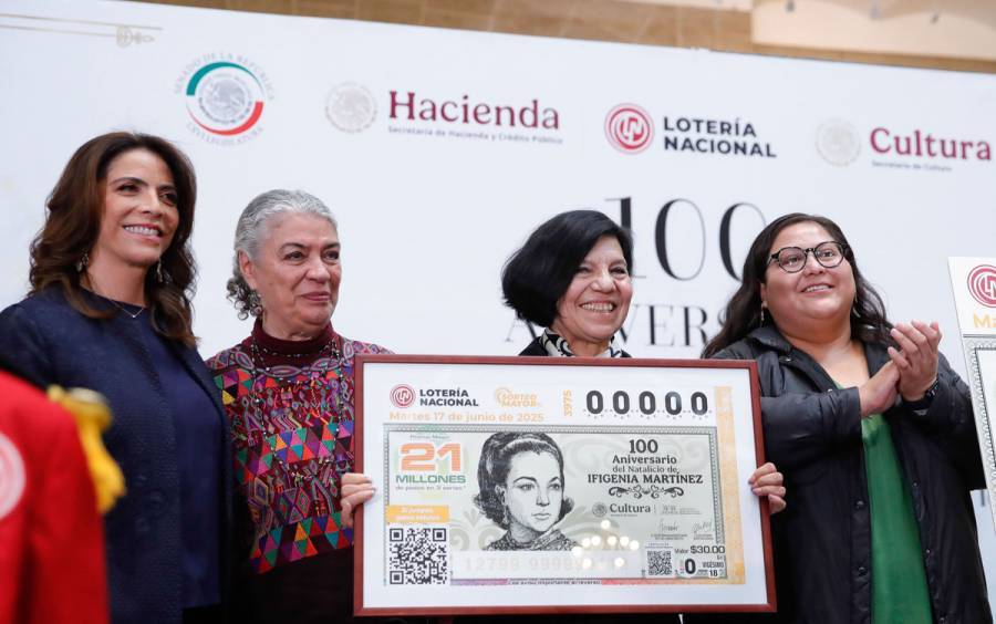 Lotería Nacional homenajea a Ifigenia Martínez con billete conmemorativo