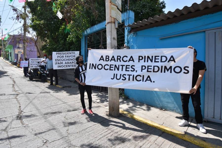Sheinbaum asegura que José Luis Abarca sigue detenido; critica decisiones judiciales