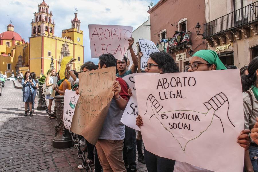 El Congreso de Guanajuato mantiene la penalización del aborto tras votación dividida