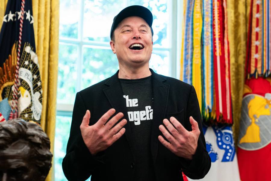 Rusia sugiere que podría ofrecer asilo a Elon Musk; Medvédev bromea con mediar entre él y Trump