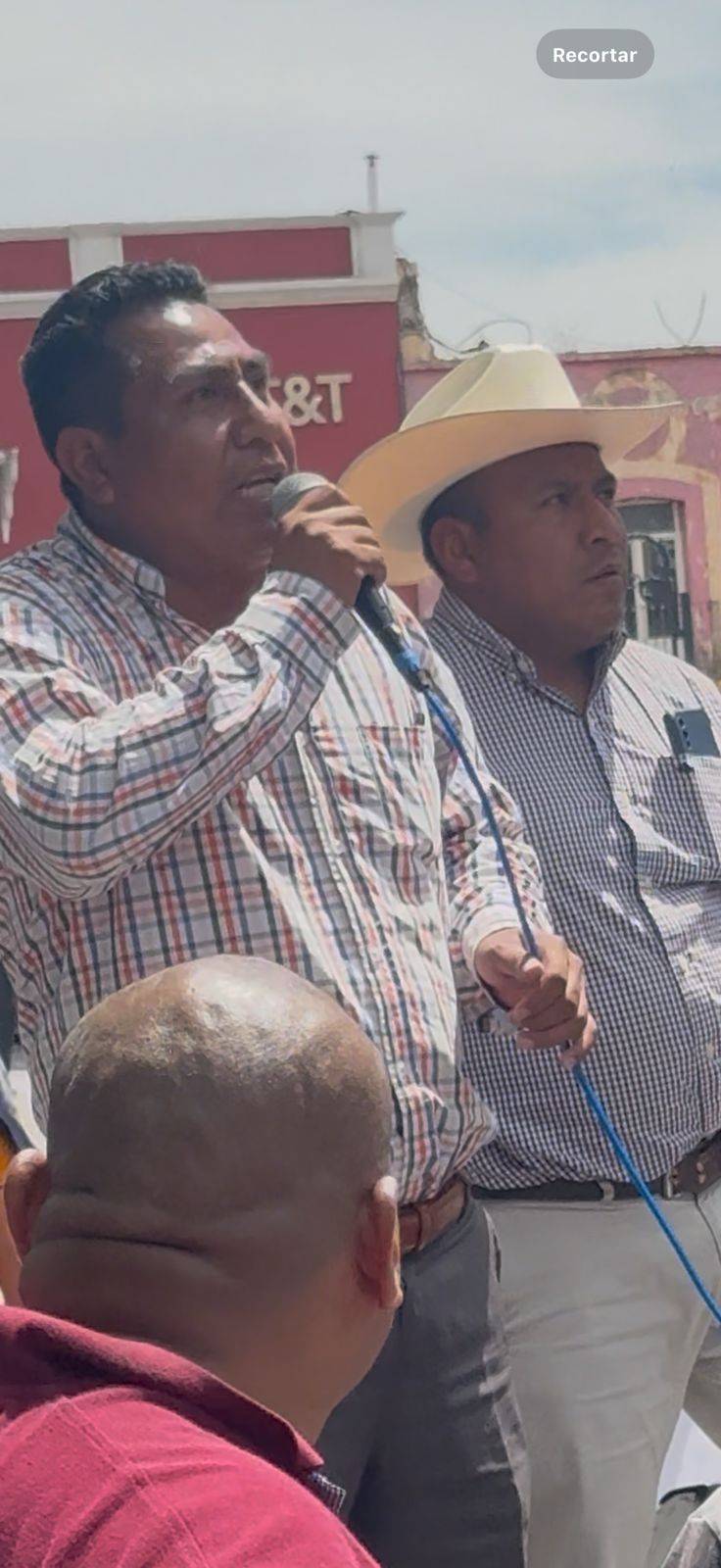 Comerciantes foráneos vandalizan Ayuntamiento de Atlixco