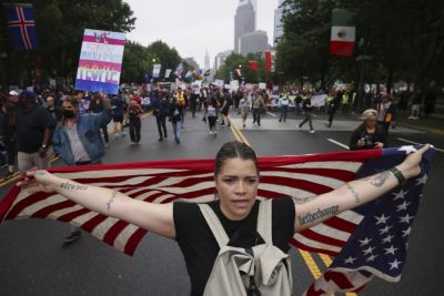 Protestas “No Kings Day” sacuden EE.UU. contra el autoritarismo de Trump