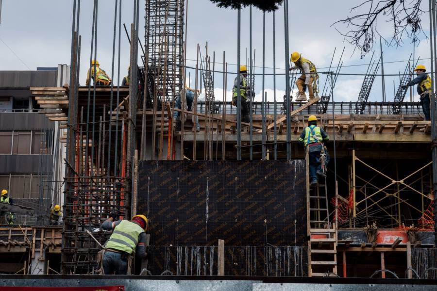 Canaco advierte posible aumento en la informalidad por reducción de la jornada laboral