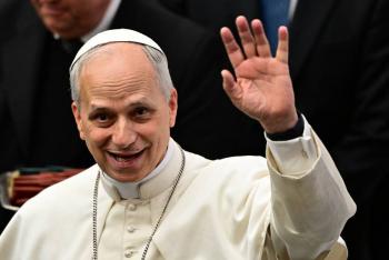 Papa León XIV hace un llamado urgente por la paz y destaca compromiso ecológico del Vaticano